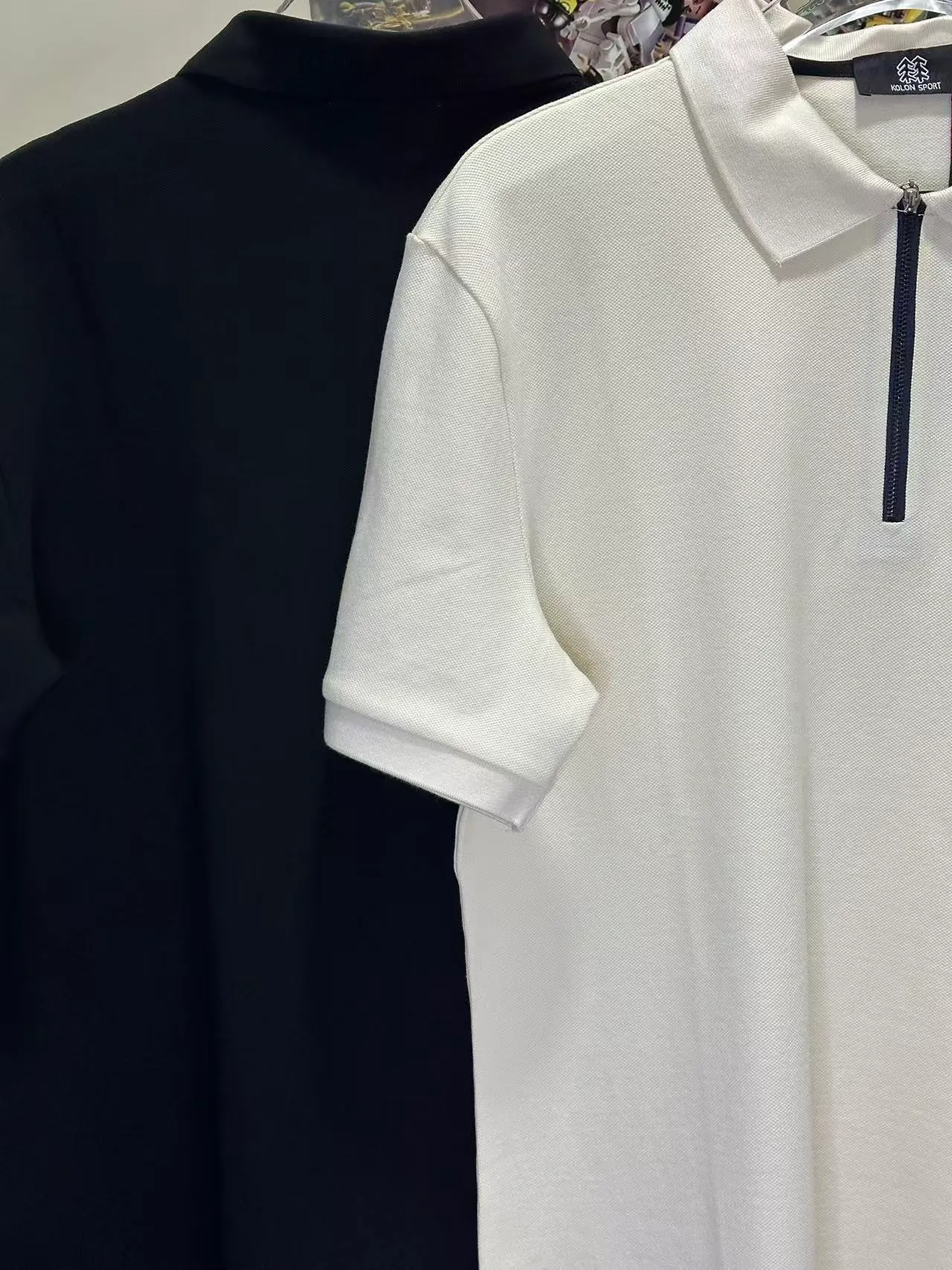 L 25012# KOLON SPORT (Kelon) Original high version KOLON SPORT (Kelon) shirt. The fabric is made of gram high-density pure cotton fabric. It does not deform or shrink. It selects high-quality Premium fabrics. It has fine workmanship and unique design. It is produced on behalf of Factory. It is very classy when you give it to others and wear it yourself. It is skin-friendly and Breathable. It feels comfortable. Process introduction: double-line walking. Miu is used on the chest. Miu high-density fine embroidery🪡 technology Color: Black Apricot Army Green SIZE: S-XXL